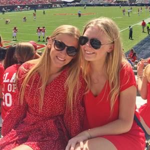 Meet your Posher, Caty